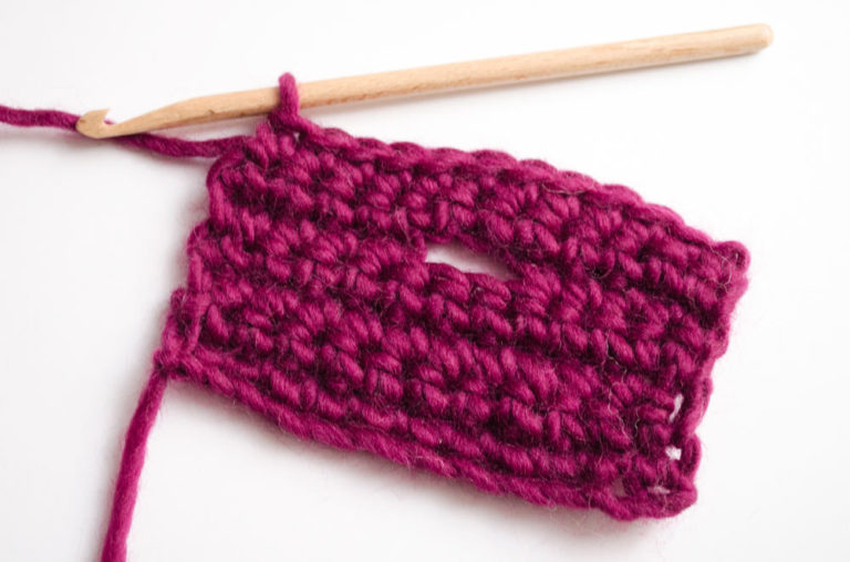 How to crochet a buttonhole - The Blog - US/UK