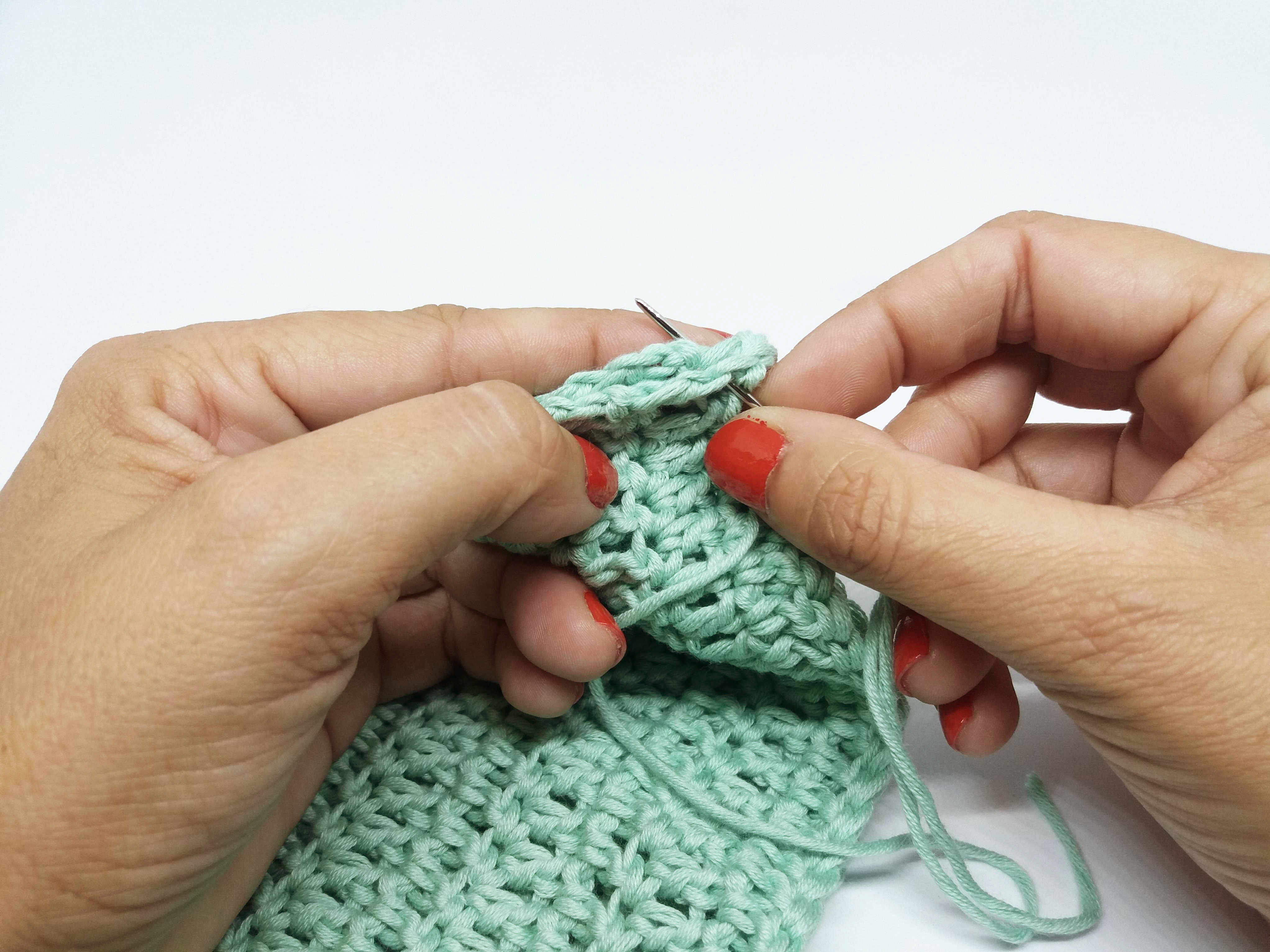 Seaming with Tapestry Needle 