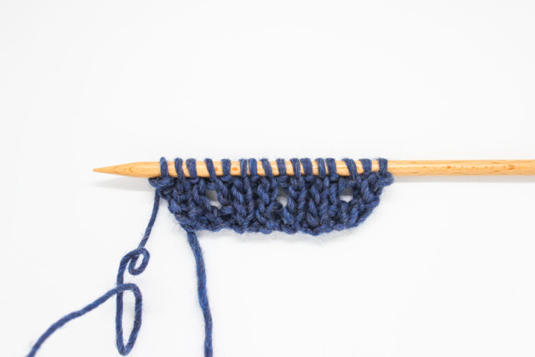 How to make buttonholes on your cardigan The Blog US/UK